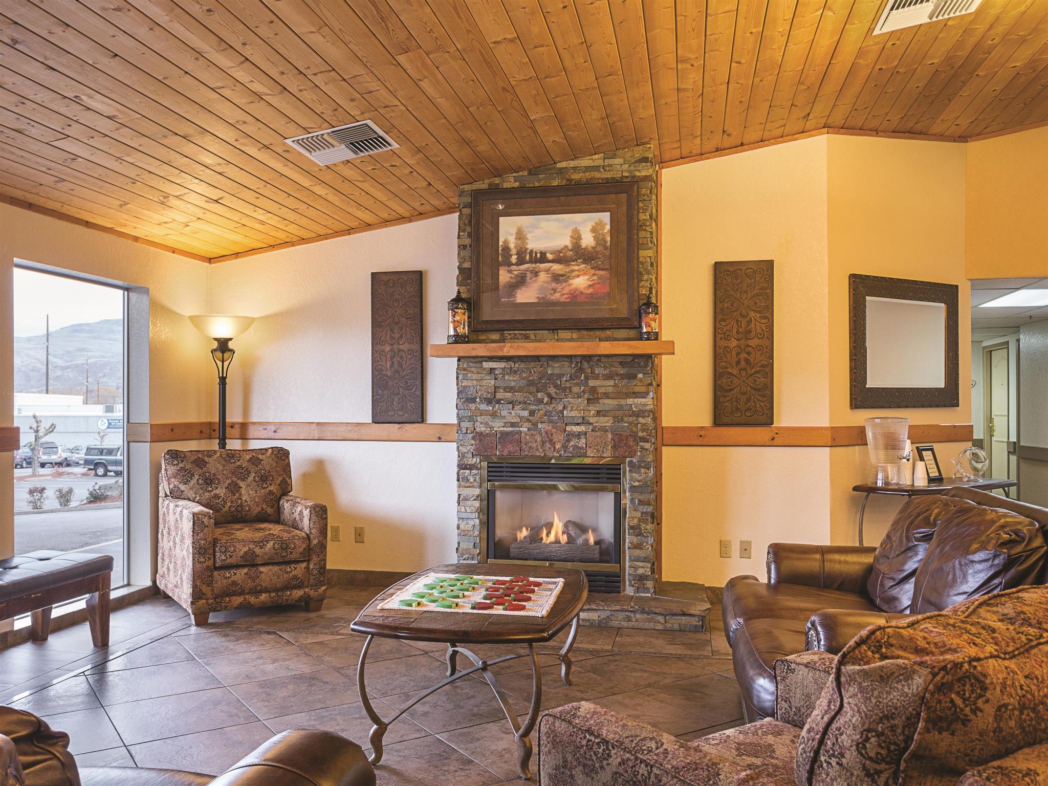 Wenatchee Inn Экстерьер фото