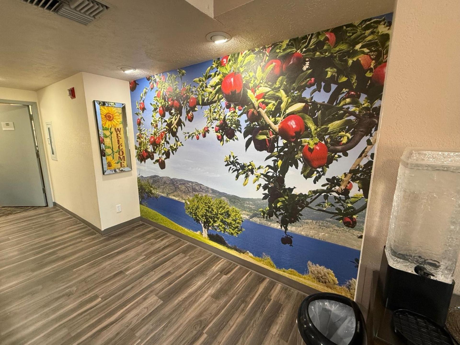 Wenatchee Inn Экстерьер фото