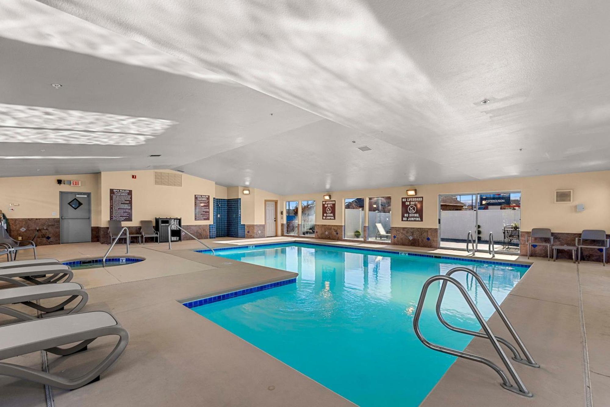 Wenatchee Inn Экстерьер фото